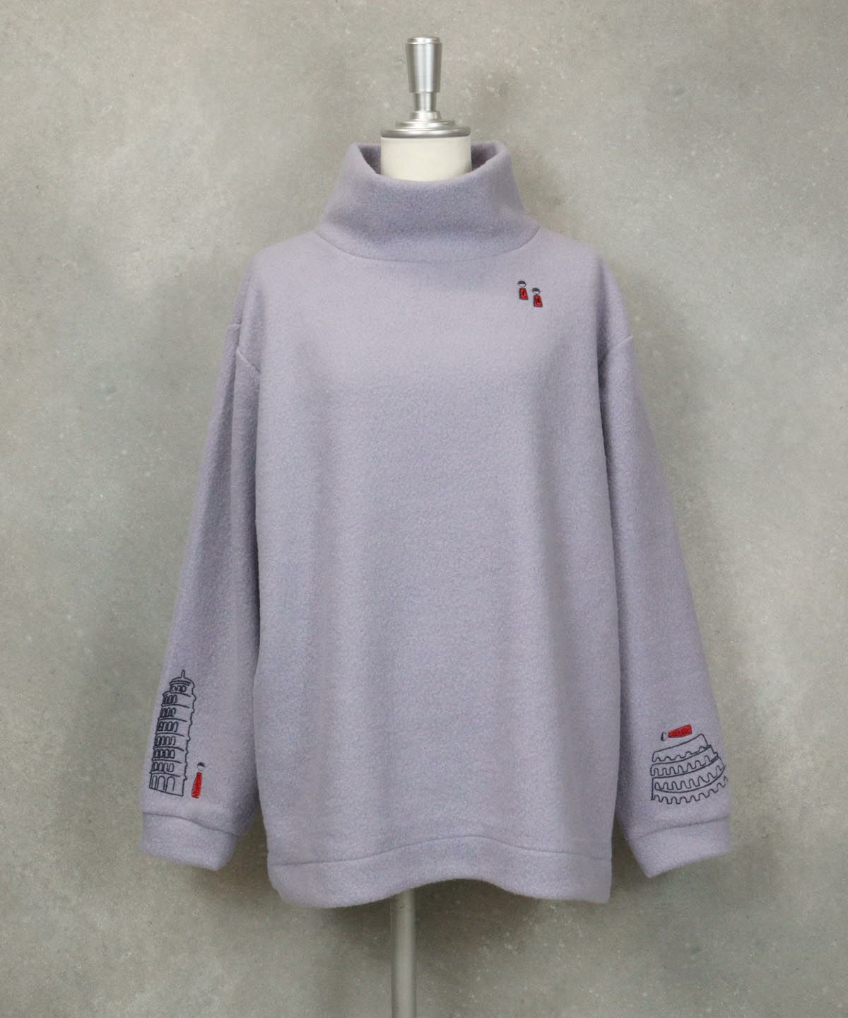 袖刺繍ボアプルオーバー（パープル）前