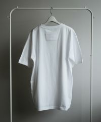 タイポロゴTシャツ後（ホワイト）