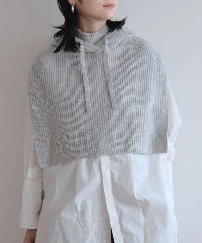 フード付きベスト