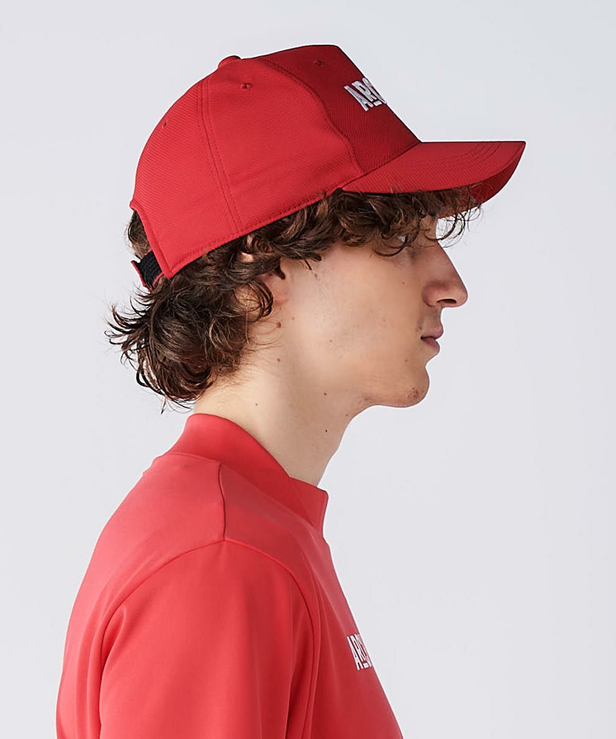 モデル着用画像（レッド）