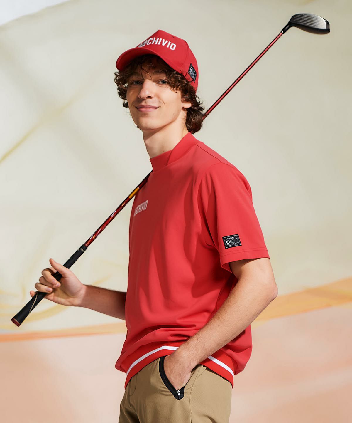 モデル着用画像（レッド）