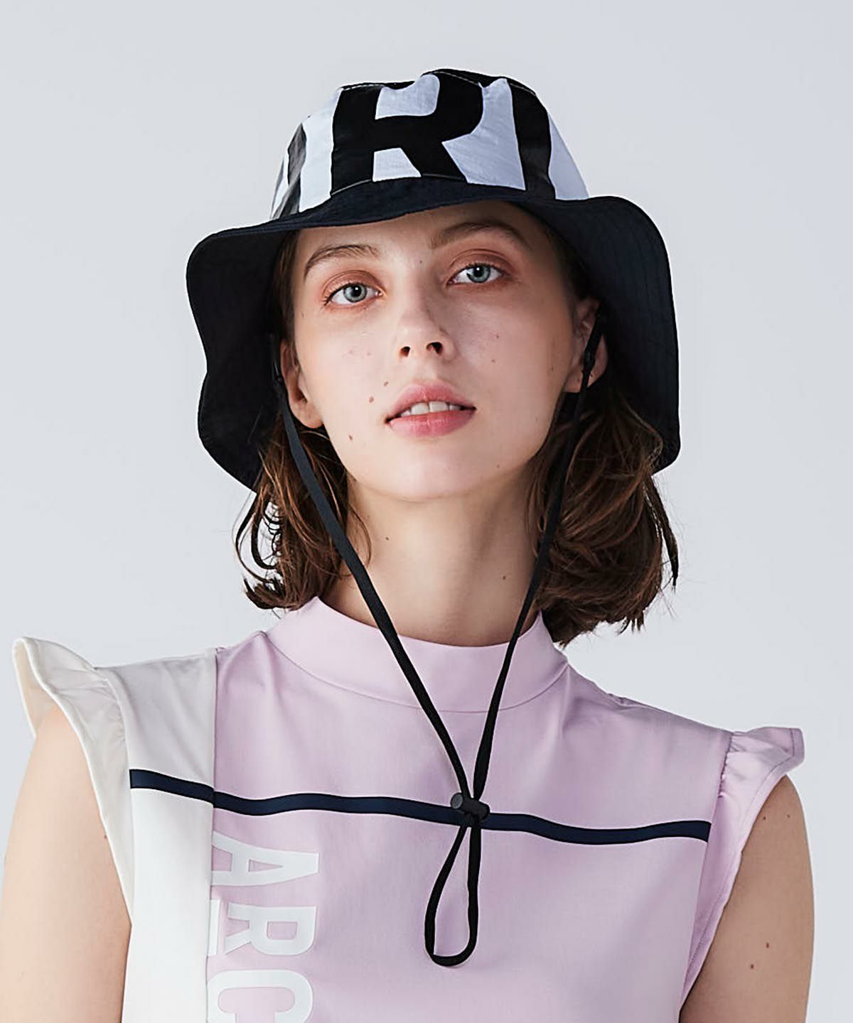 モデル着用画像（ブラック）