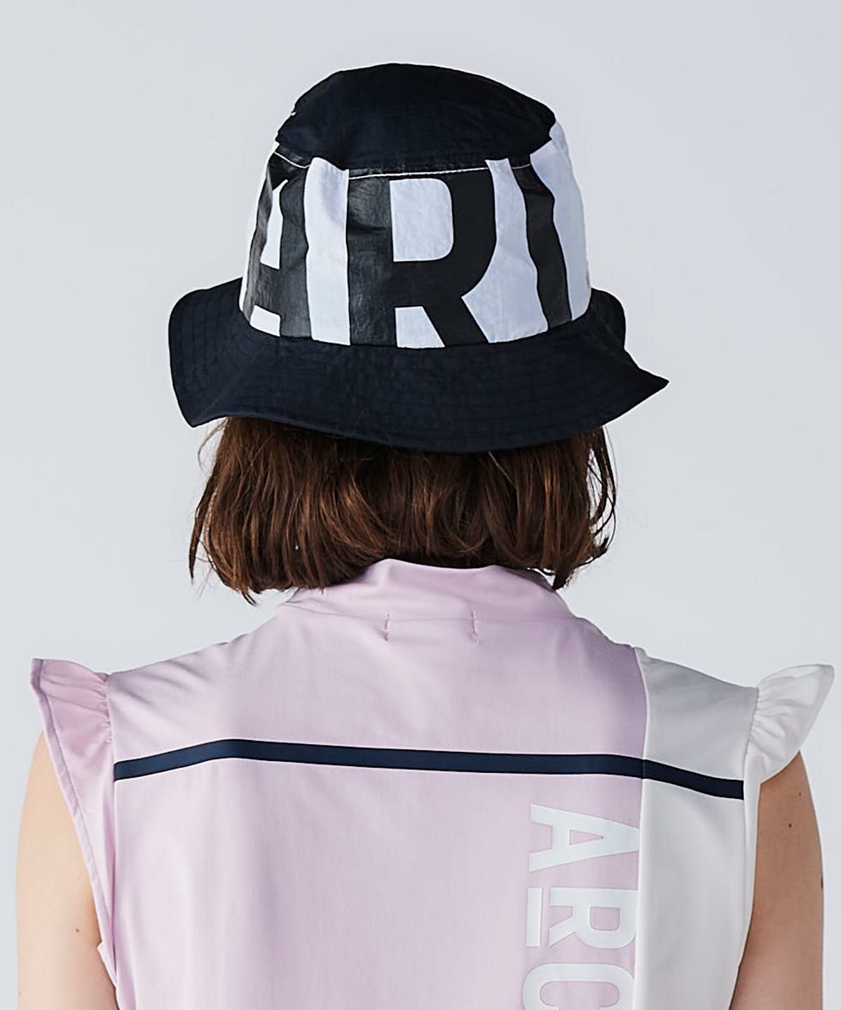 モデル着用画像（ブラック）