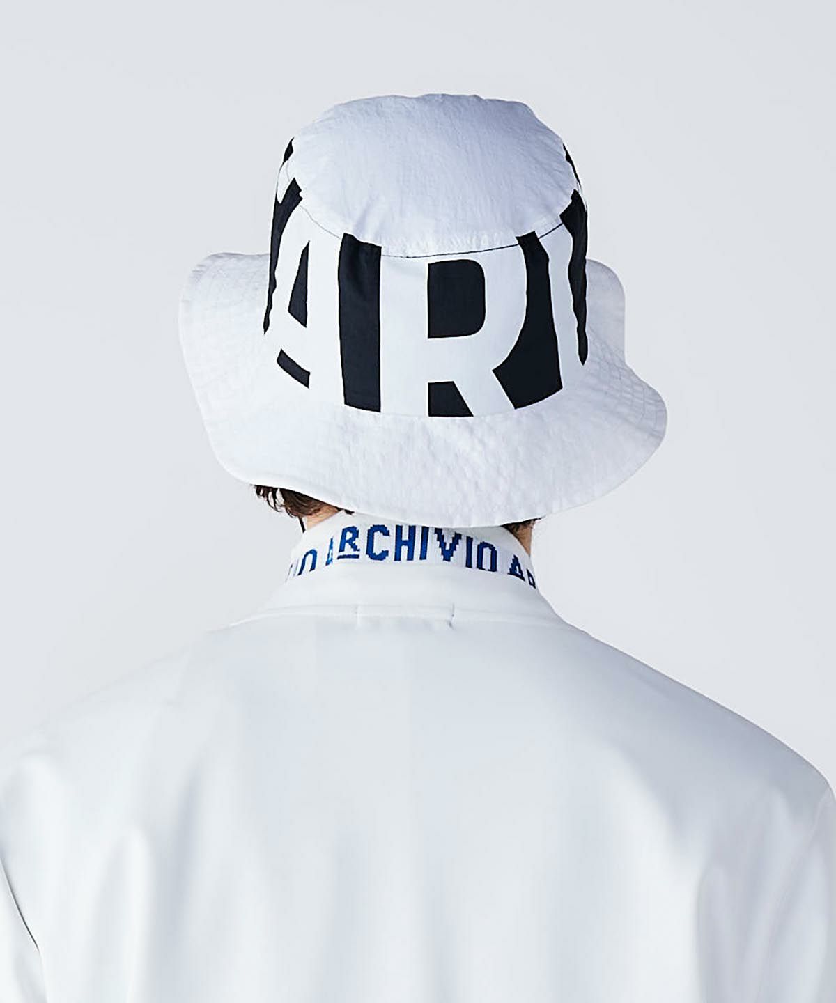 モデル着用画像（ホワイト）