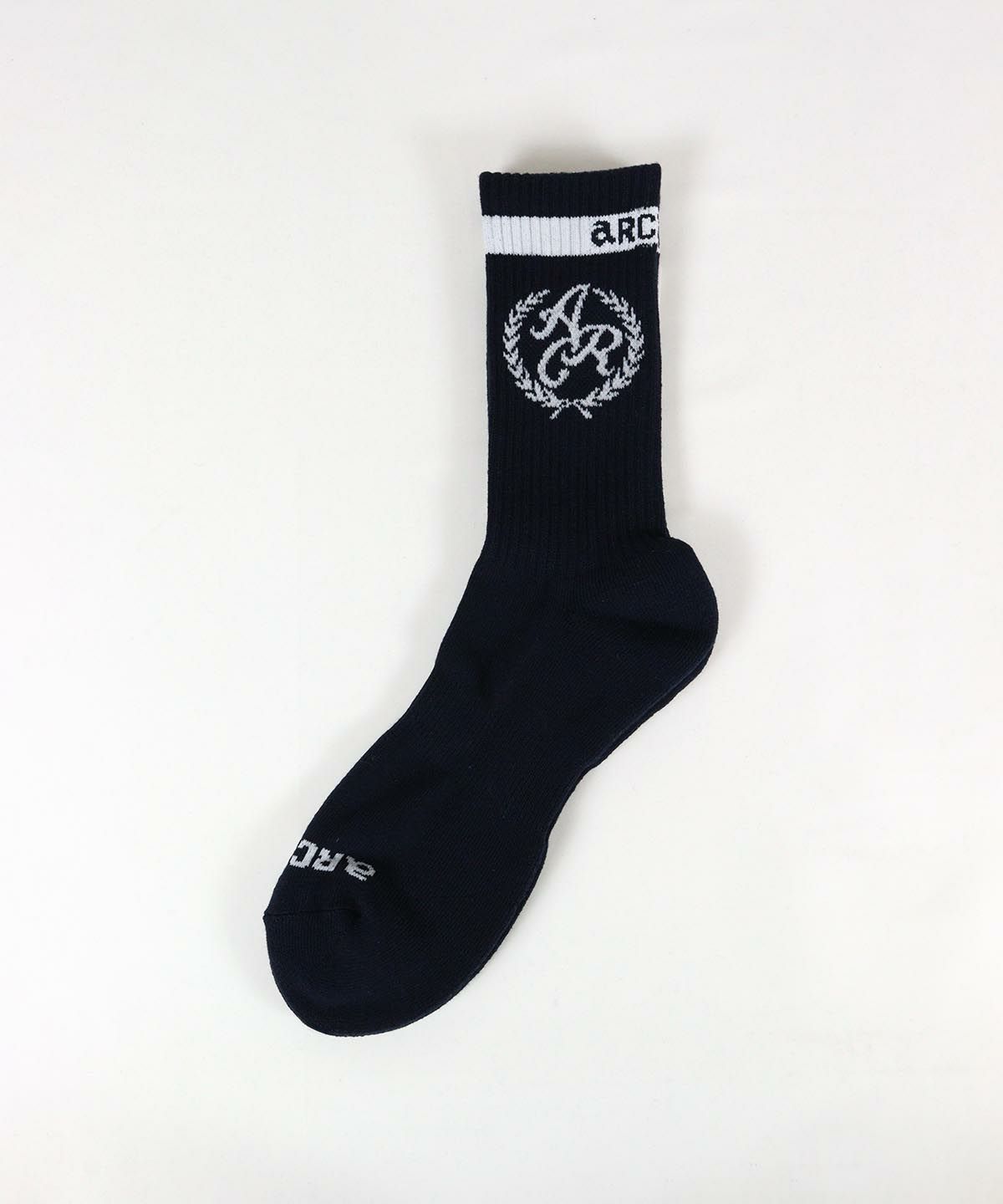 【メンズ】エンブレム風ロゴソックス(ネイビー）