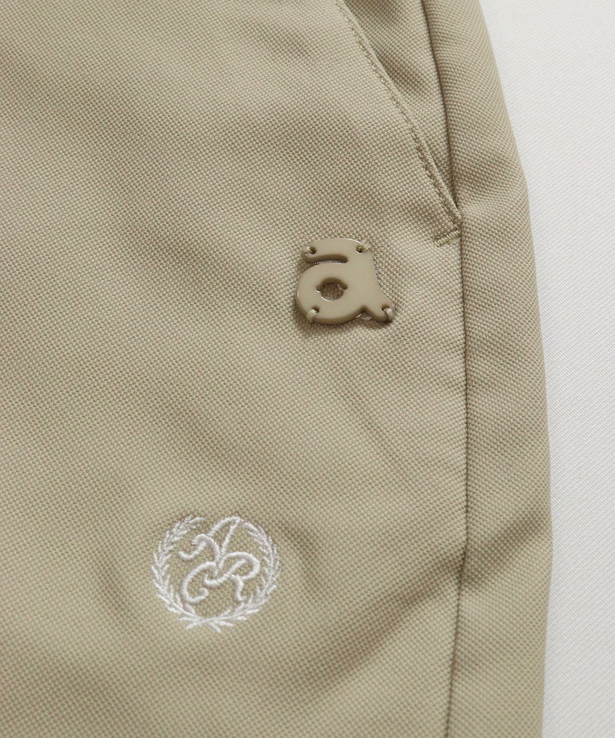 ロゴパーツ（ベージュ）