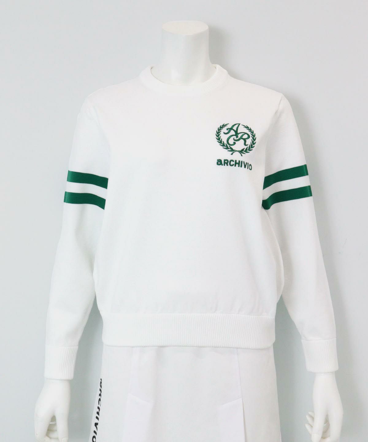 エンブレム風ロゴニット（ホワイト）