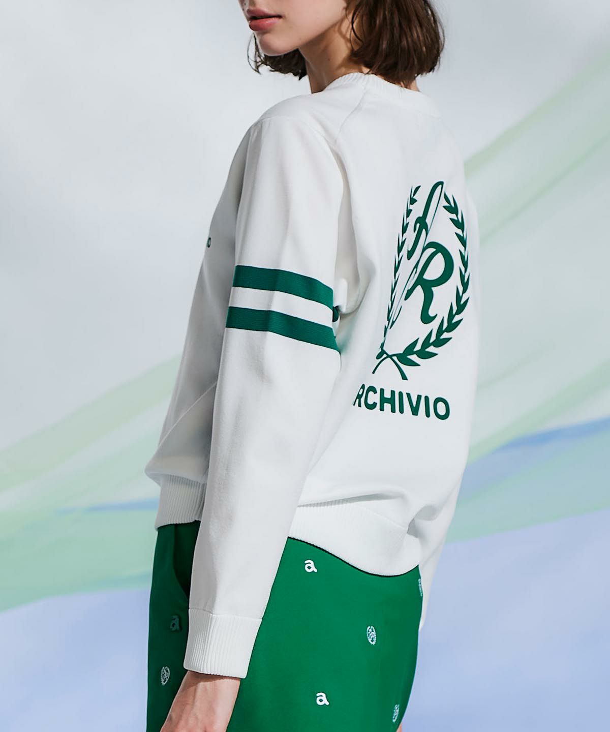 モデル画像（ホワイト）