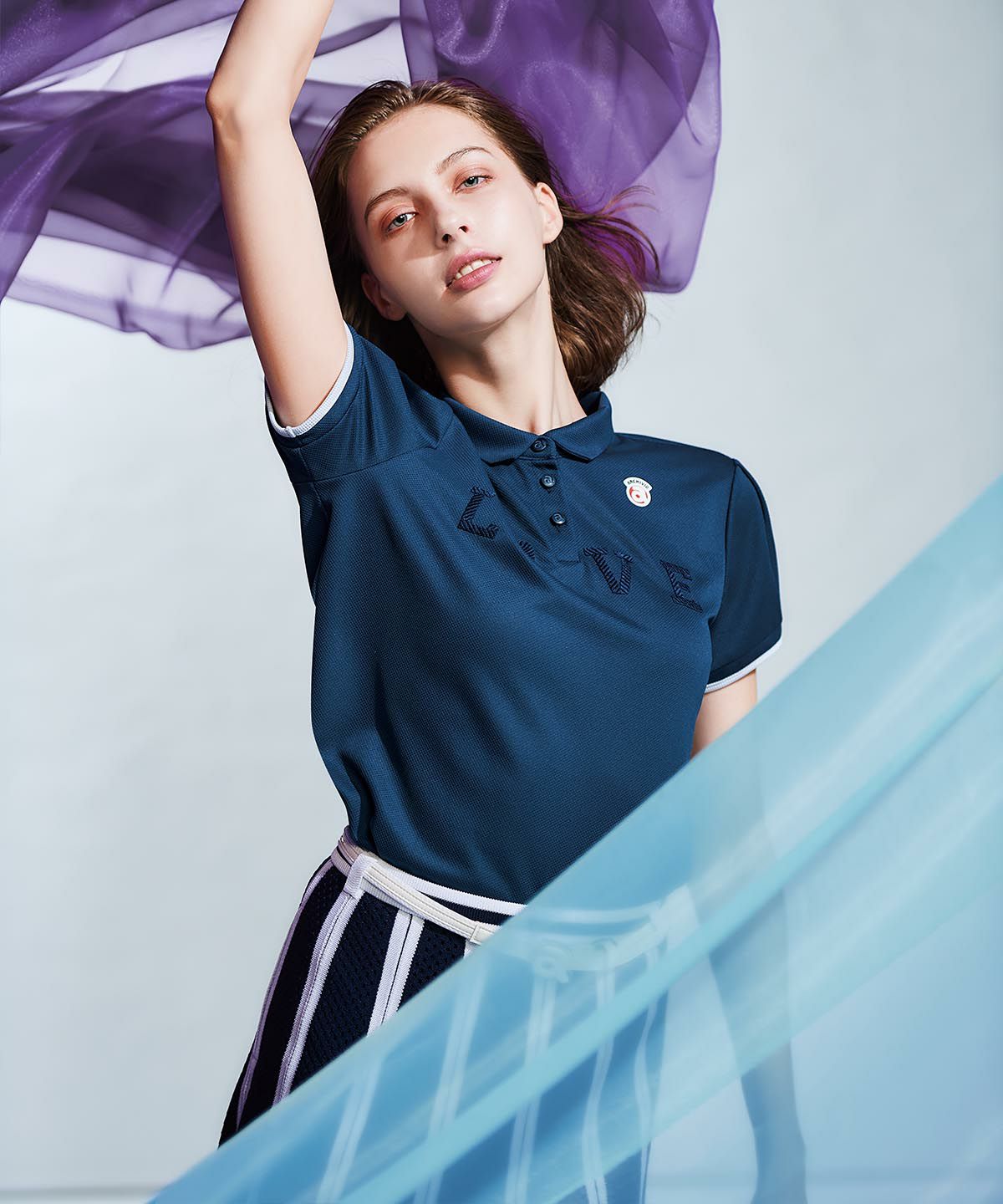 モデル着用画像（ネイビー）