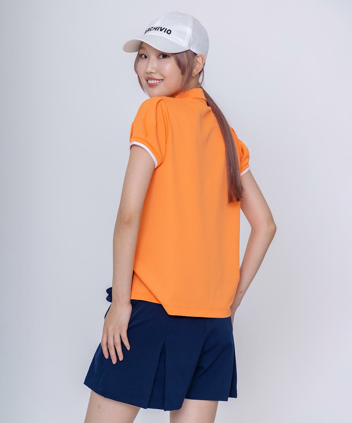 モデル着用画像（オレンジ）