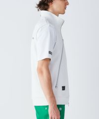モデル着用画像（ホワイト）