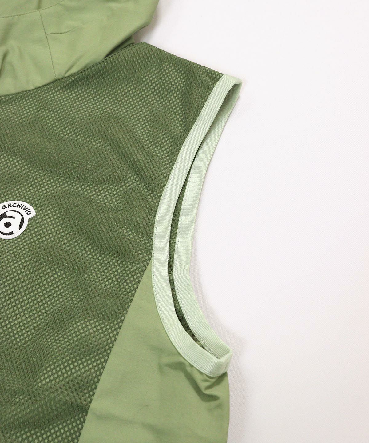 バックティアードジップベスト|アルチビオ - ゴルフウェアや婦人服通販