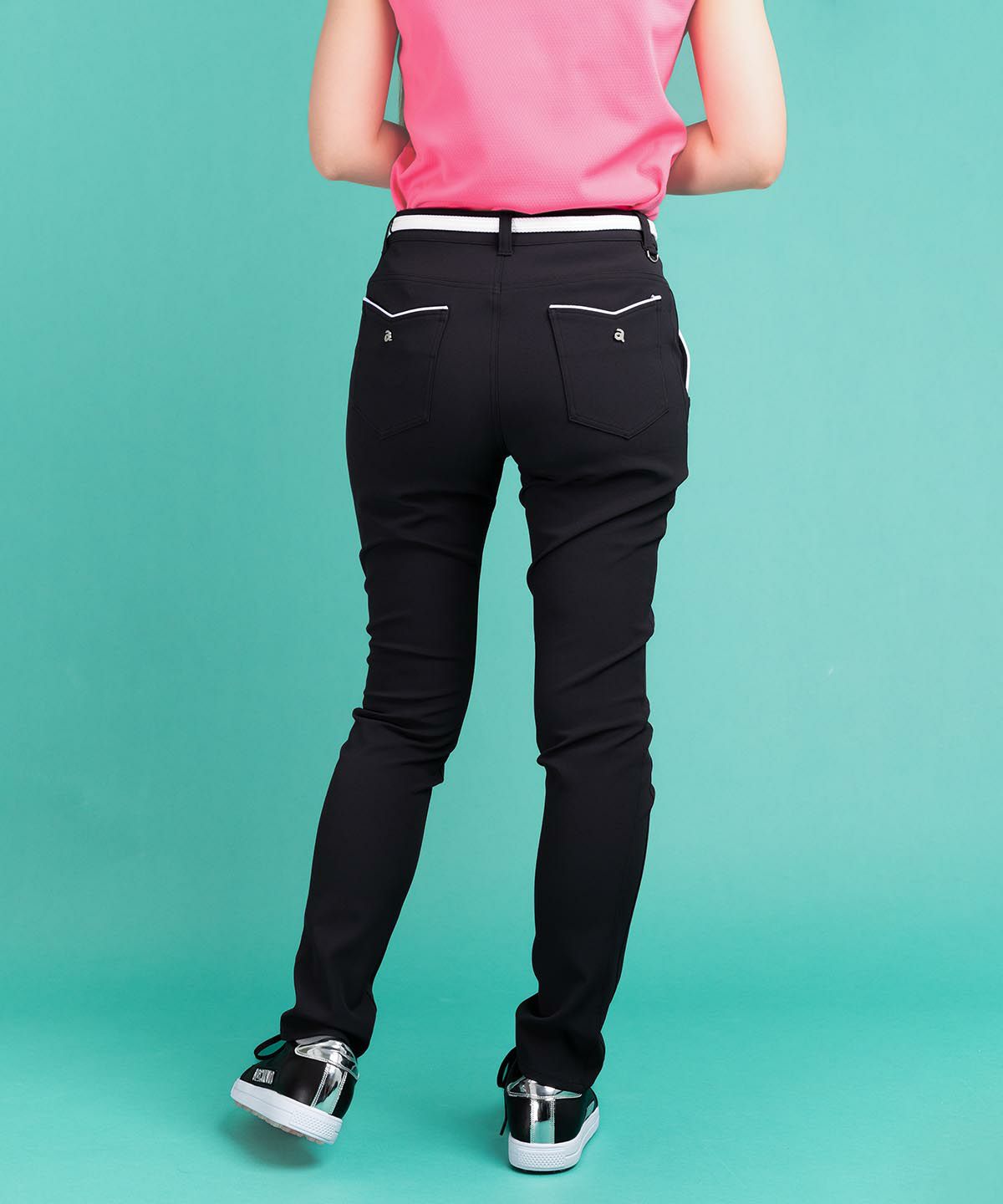 モデル着用画像（ブラック）