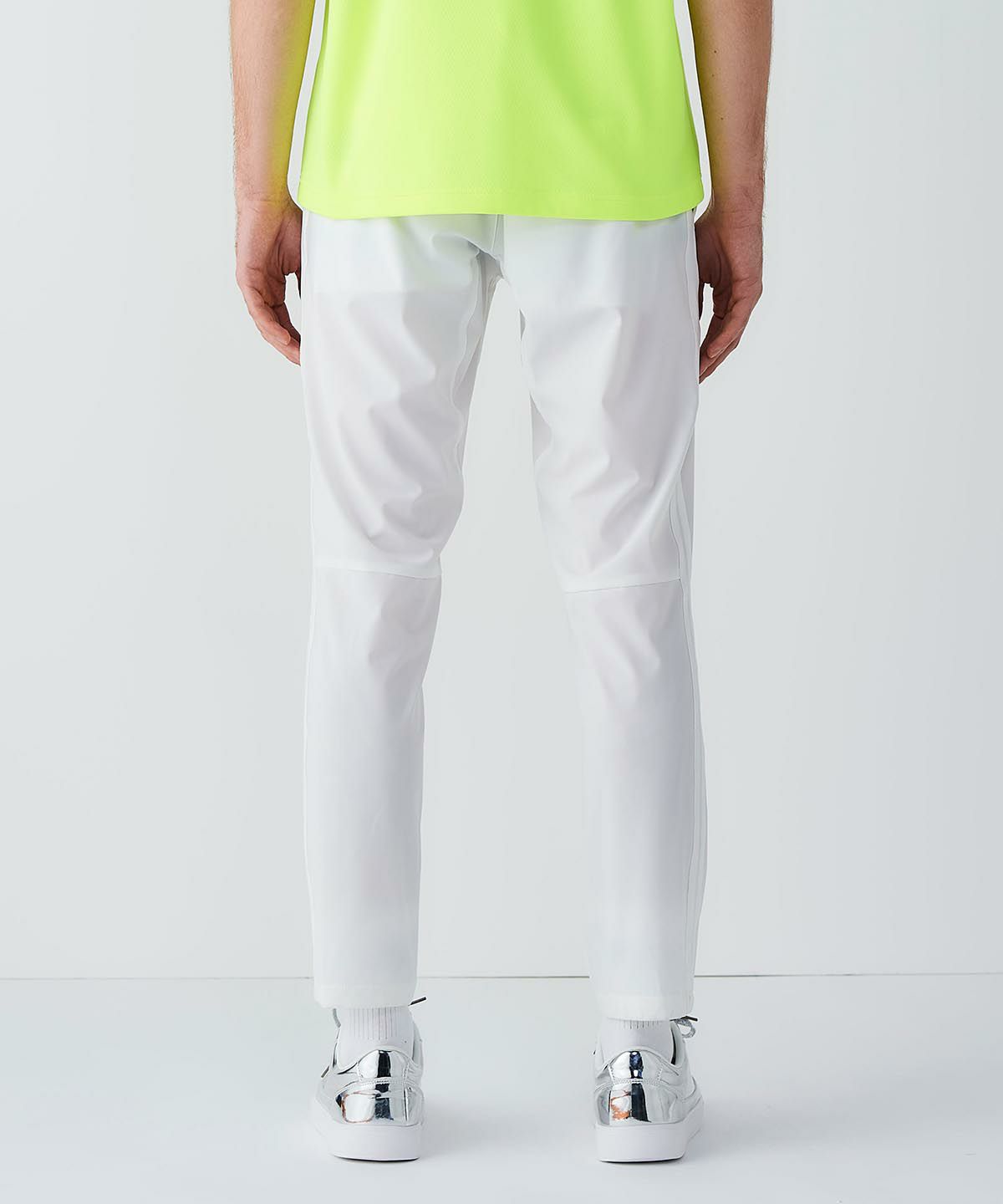 モデル着用画像(ホワイト)