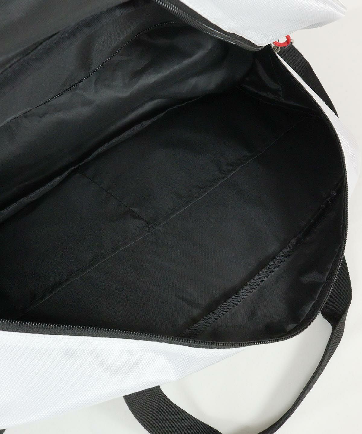 内側部分（ホワイト）