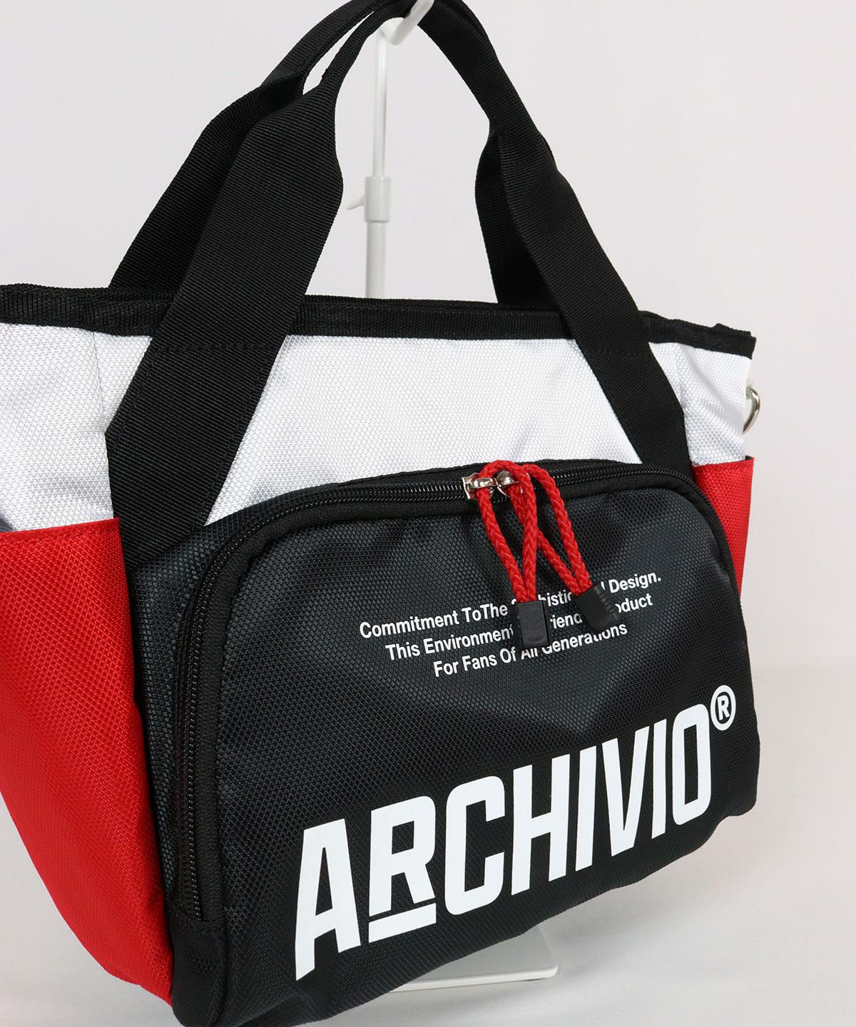 ロゴデザイン部分（ホワイト）