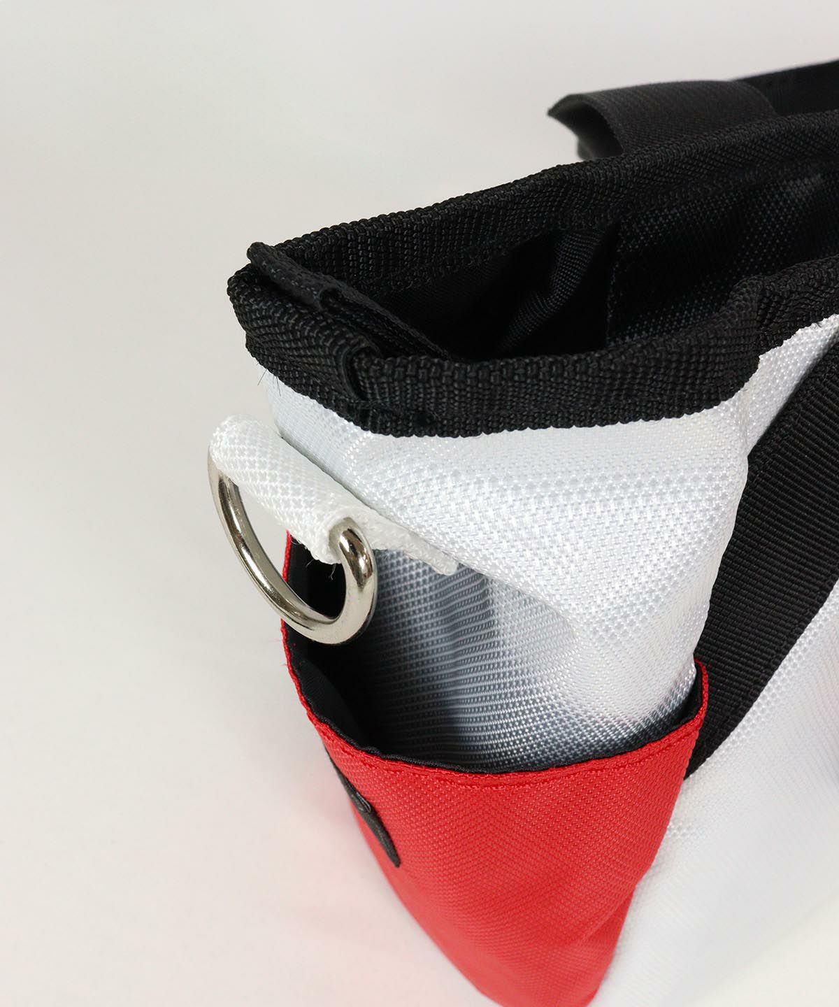 ポケット部分（ホワイト）