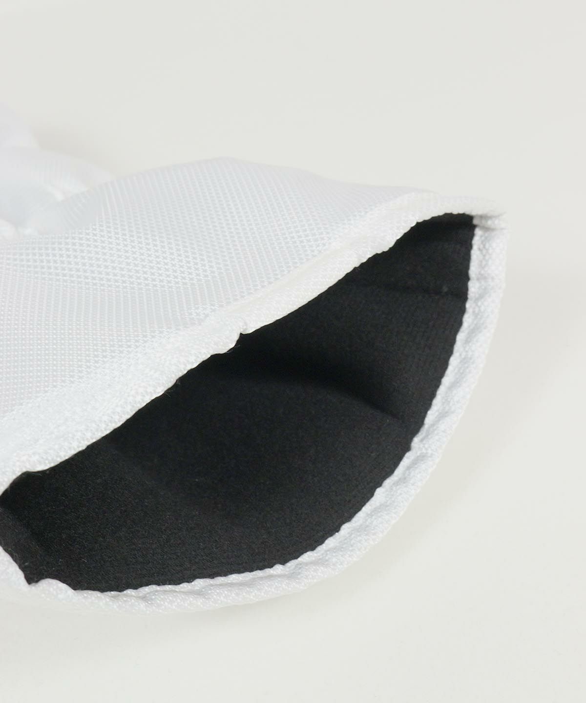 内側部分（ホワイト）