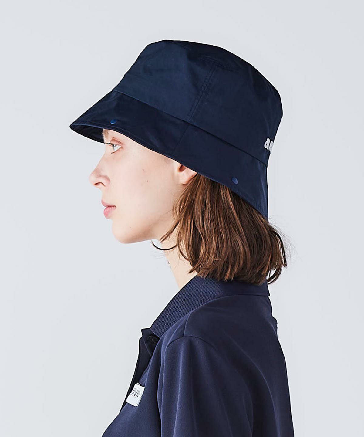 モデル着用画像（ネイビー）