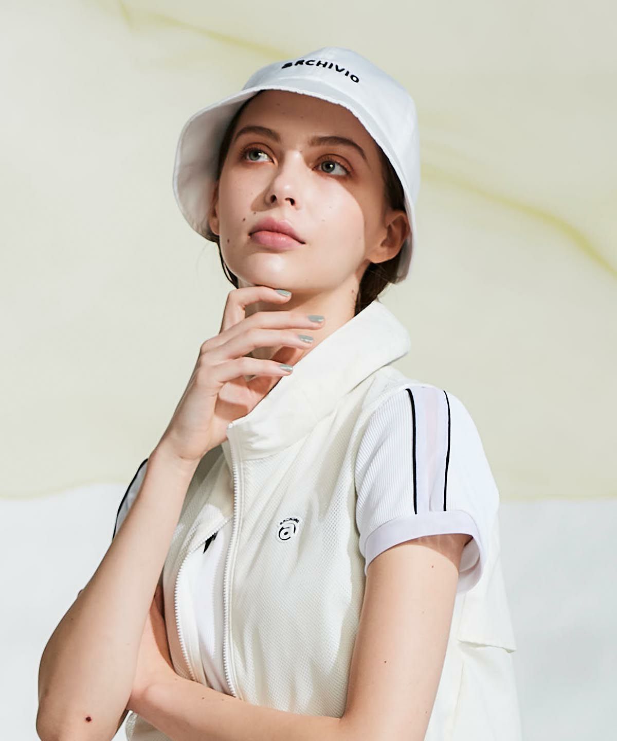 モデル着用画像（ホワイト）