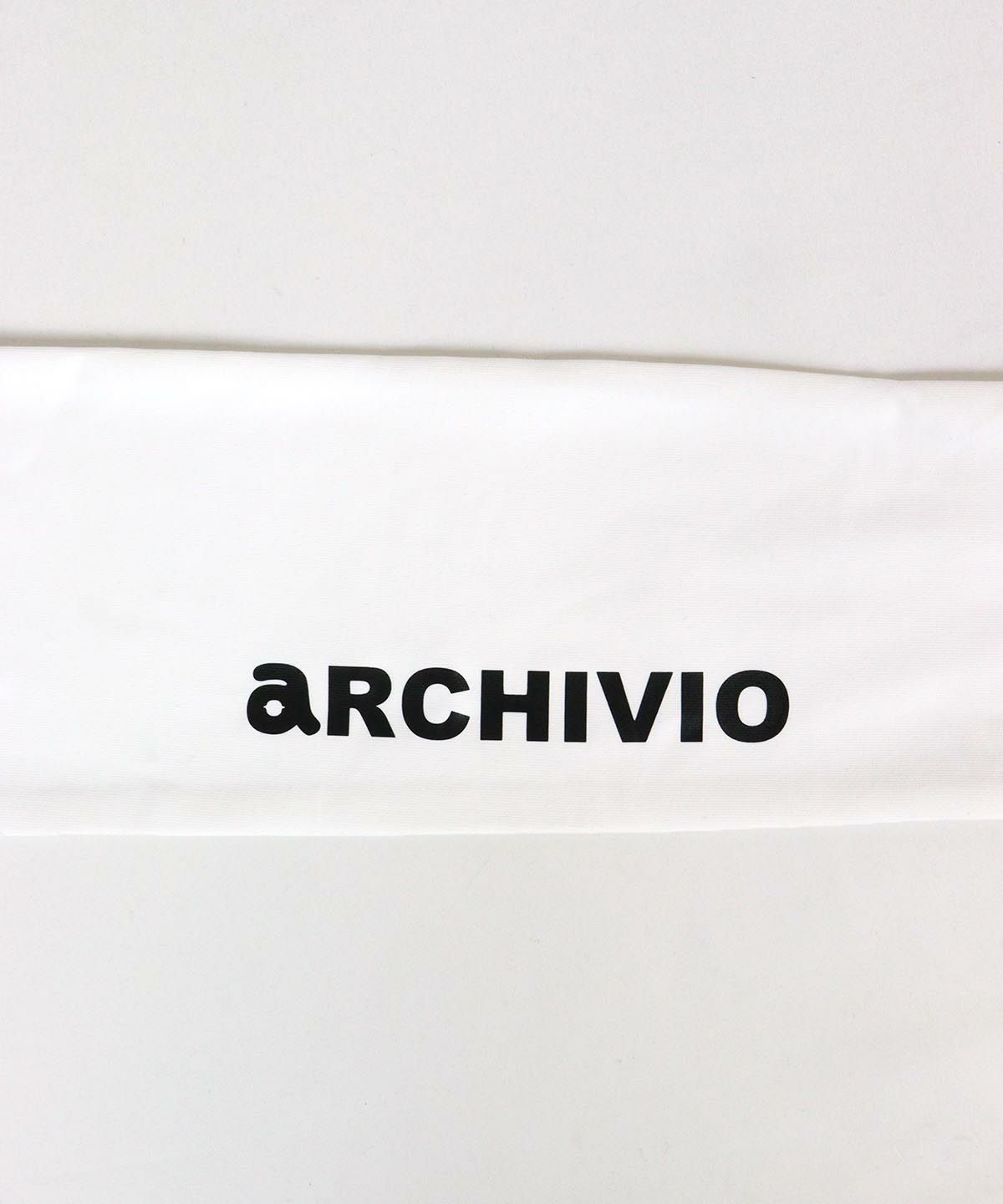 ブランドロゴ部分（ホワイト）