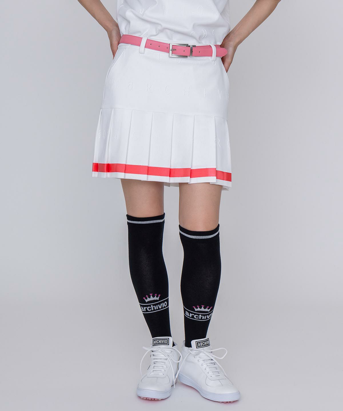 モデル着用画像（ホワイト）