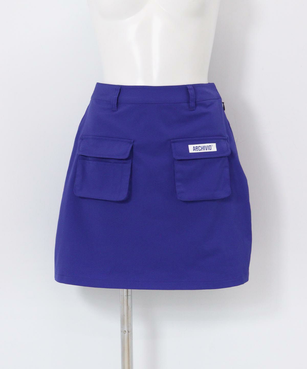 バックロゴプリーツ撥水スカート(ブルー)前