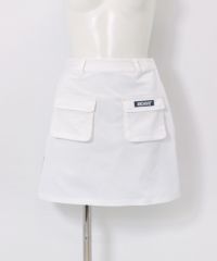 バックロゴプリーツ撥水スカート(ホワイト)前