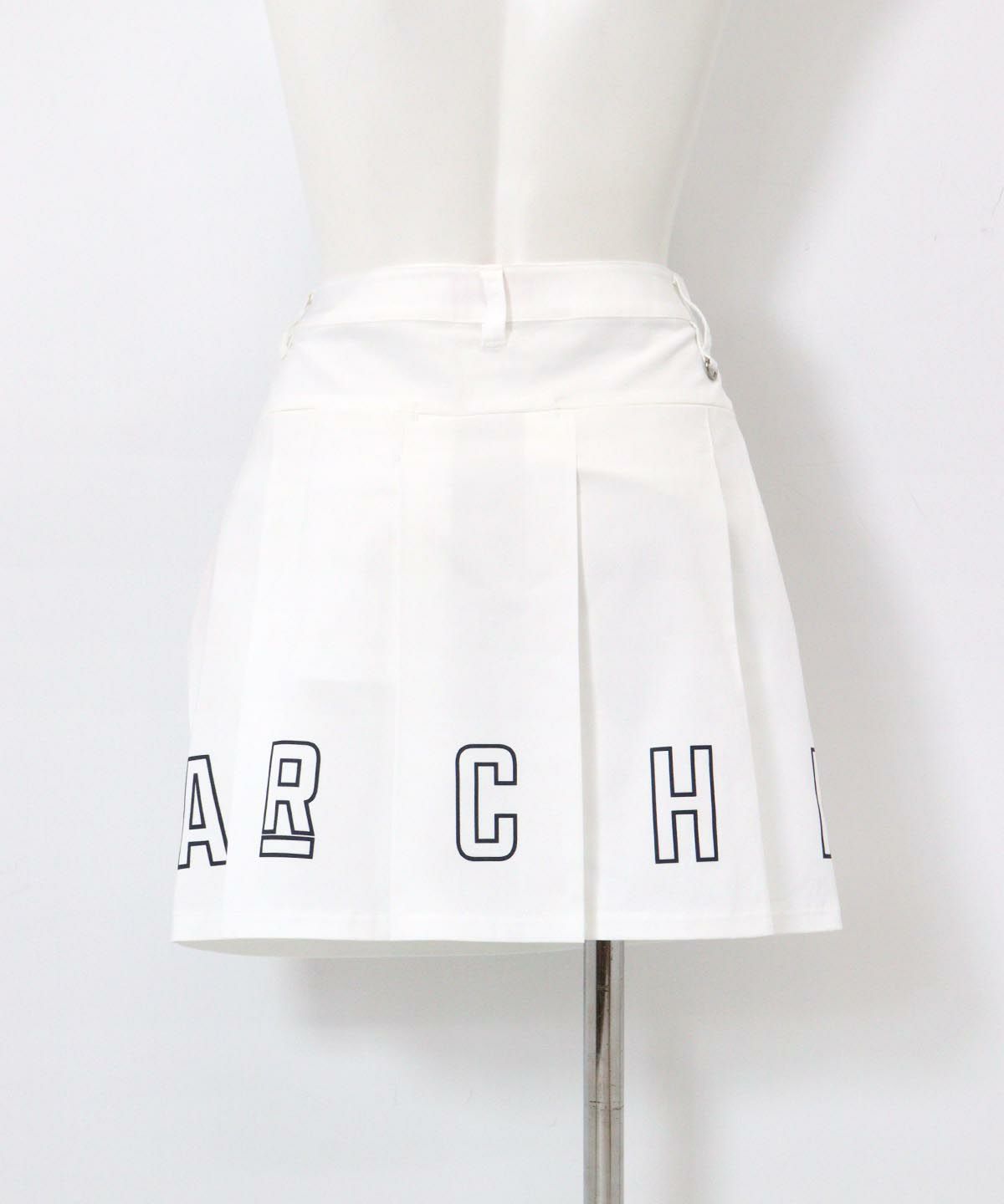 バックロゴプリーツ撥水スカート(ホワイト)後ろ