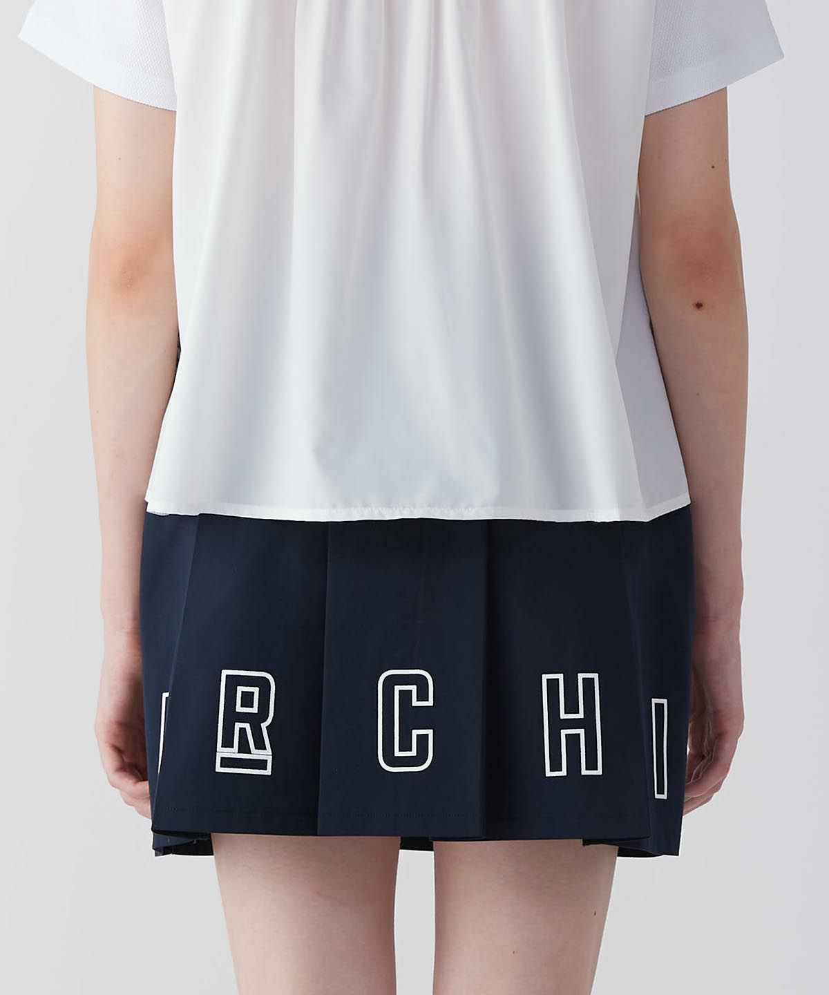 モデル着用画像(ネイビー)