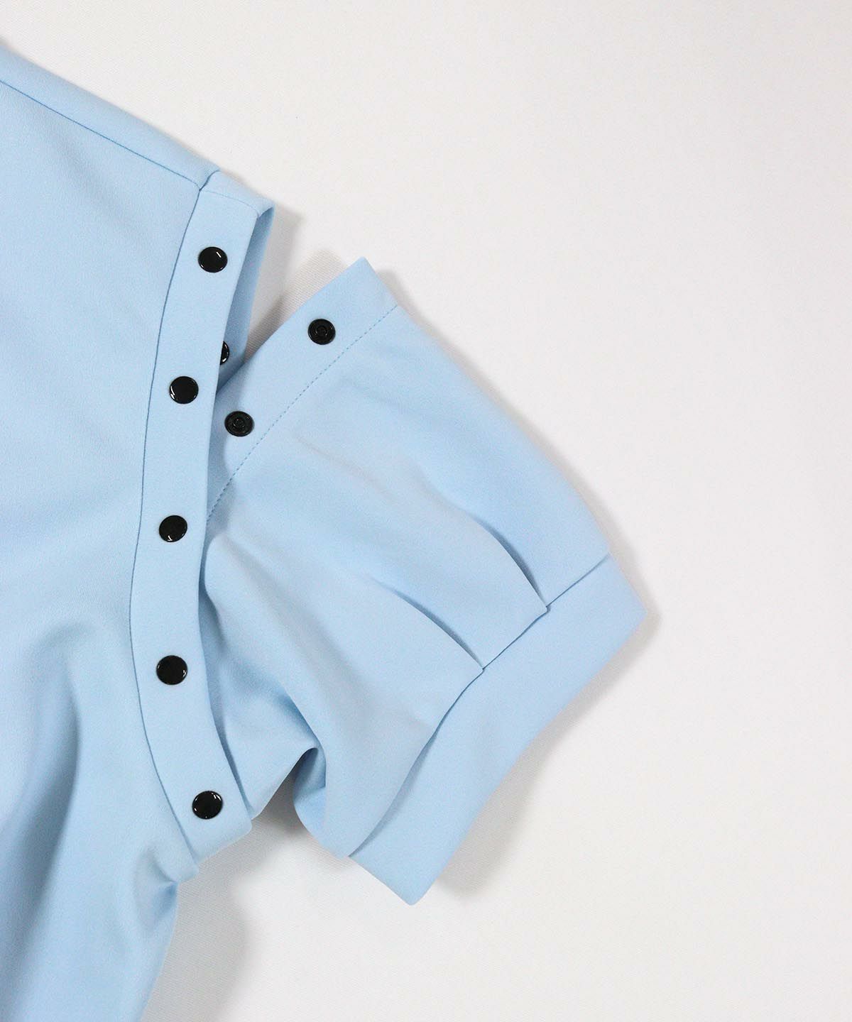 袖(ライトブルー)