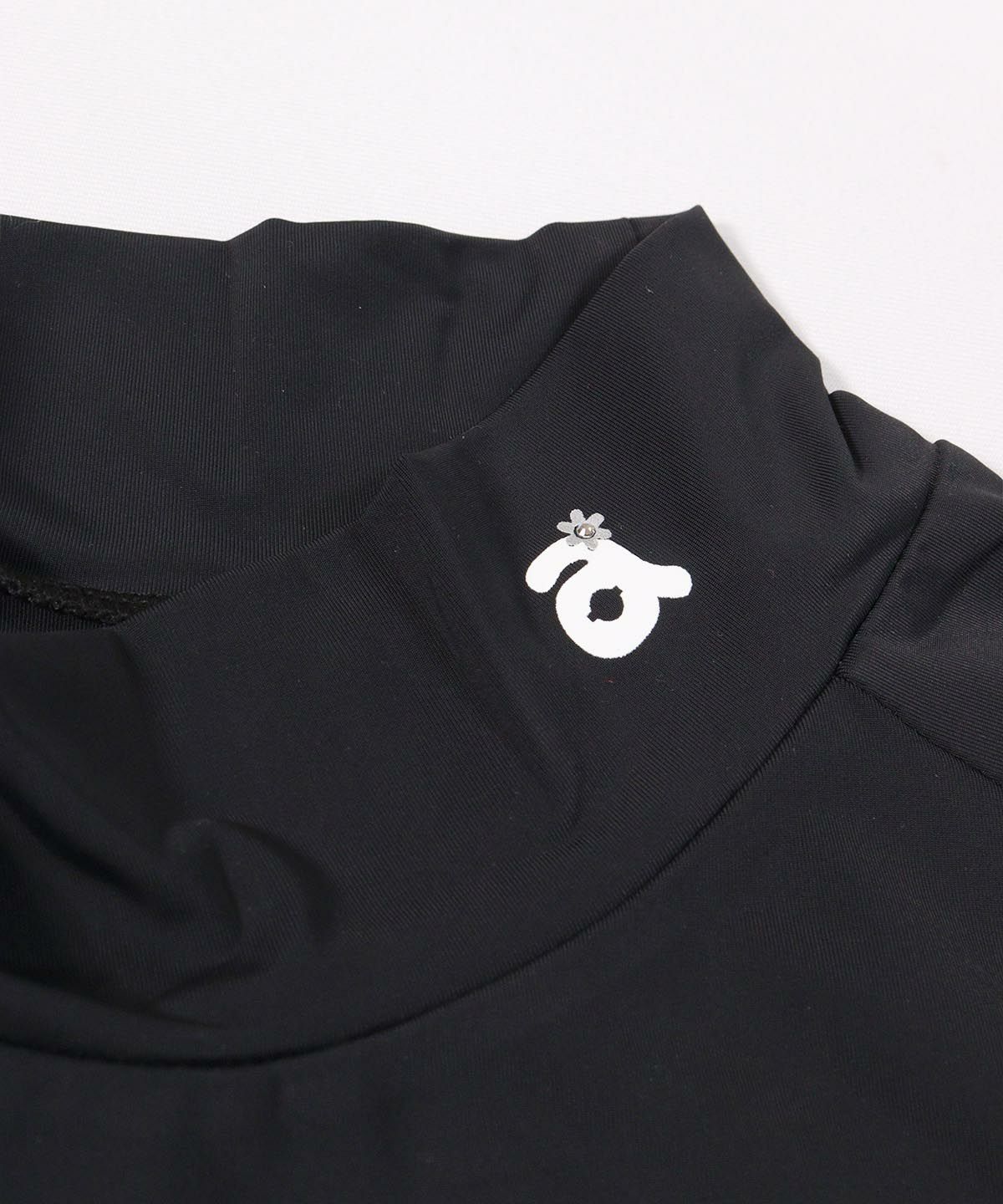 首元後（ブラック）