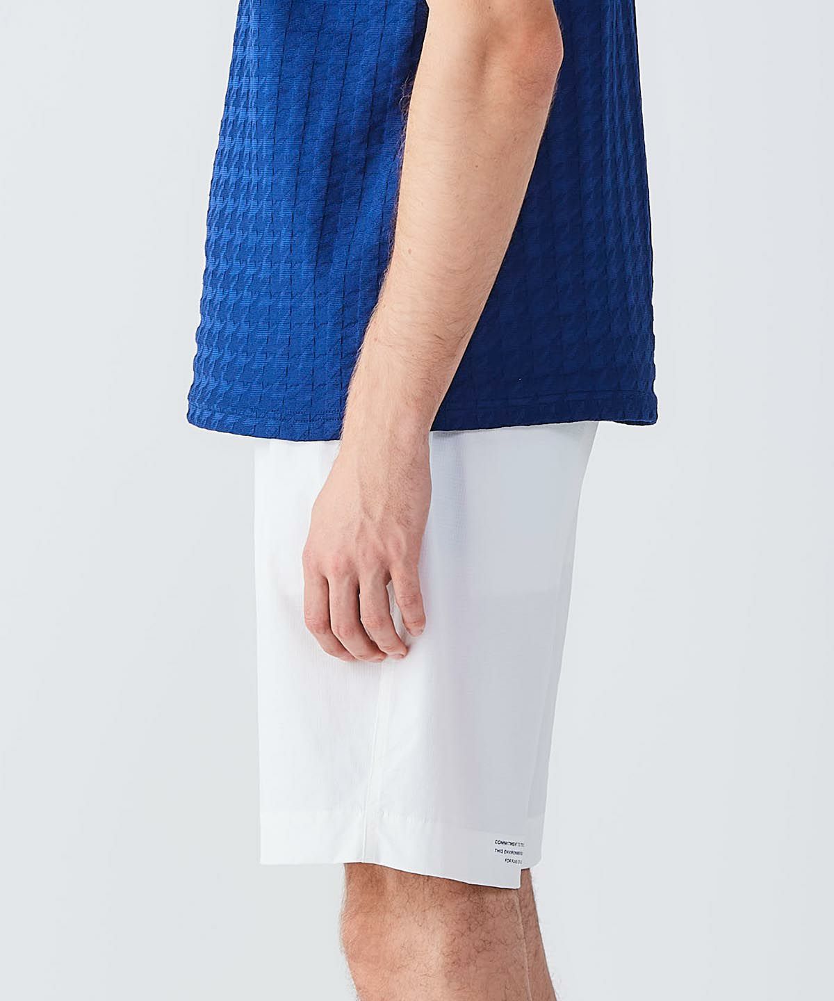 モデル着用画像(ホワイト)