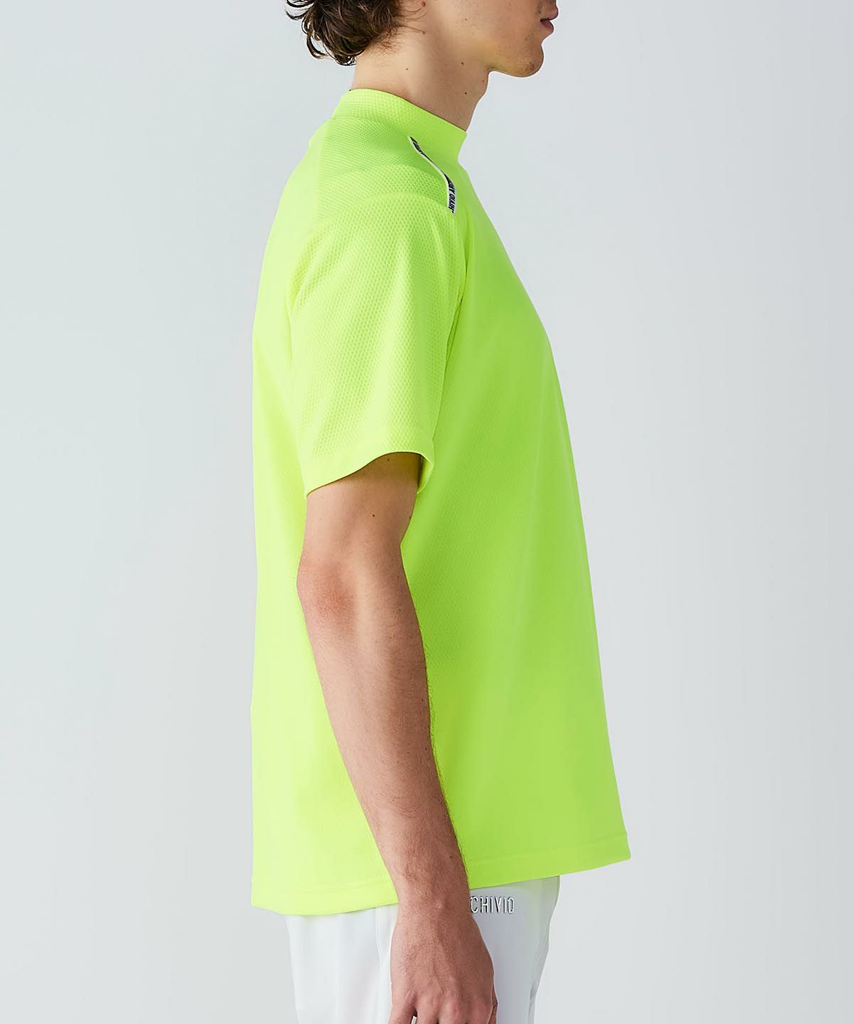 モデル着用画像（イエロー）