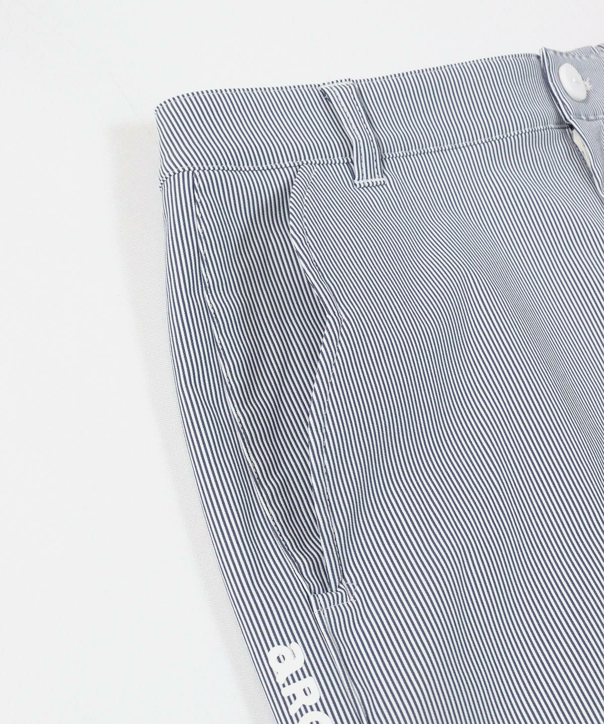 ポケット部分（ネイビー）