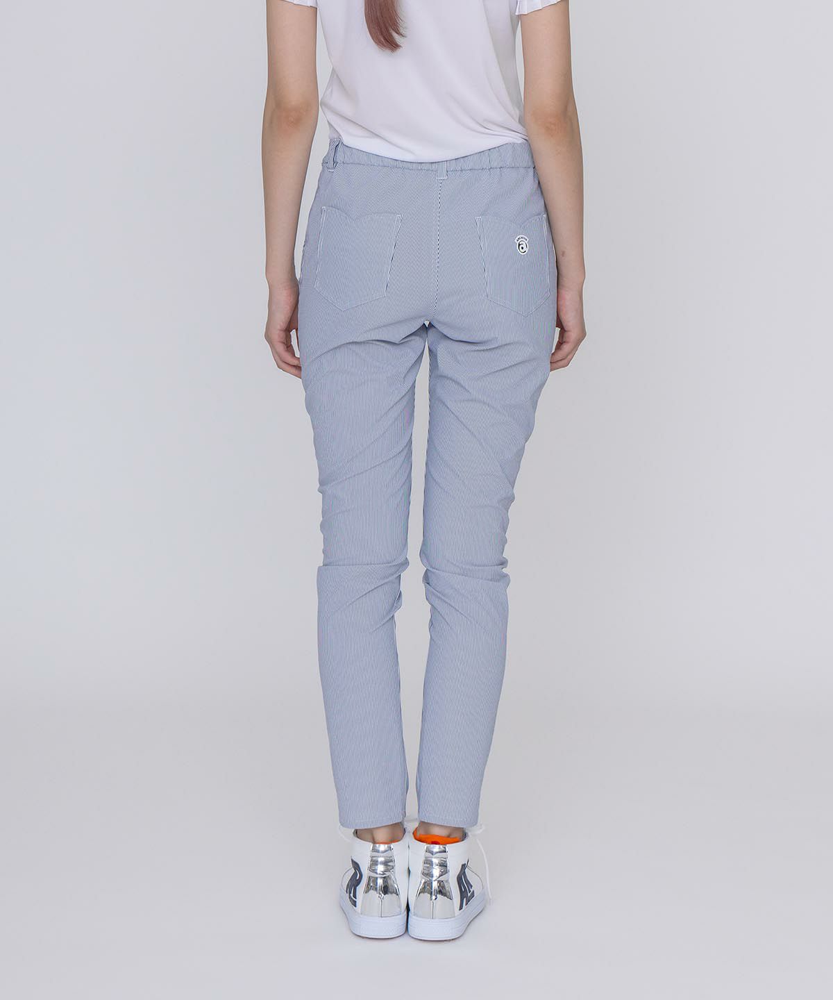 モデル着用画像（ネイビー）