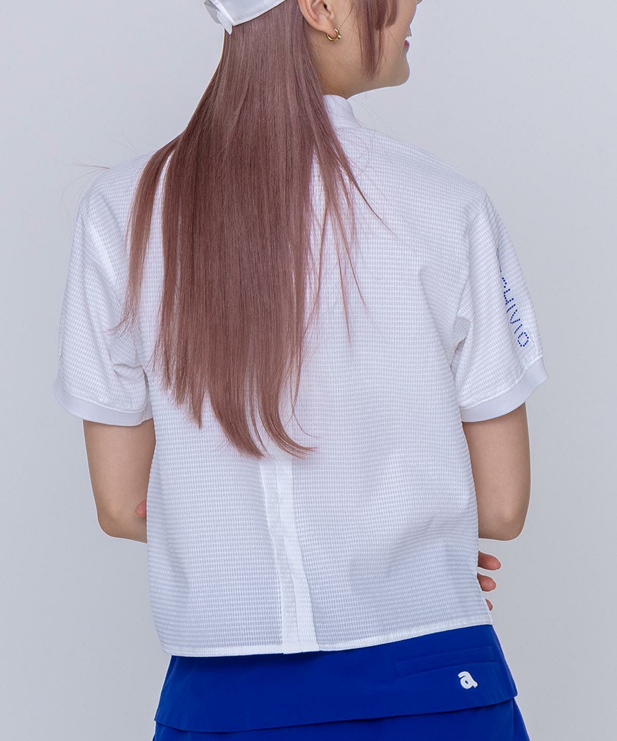 モデル着用画像（ホワイト×ブルー）