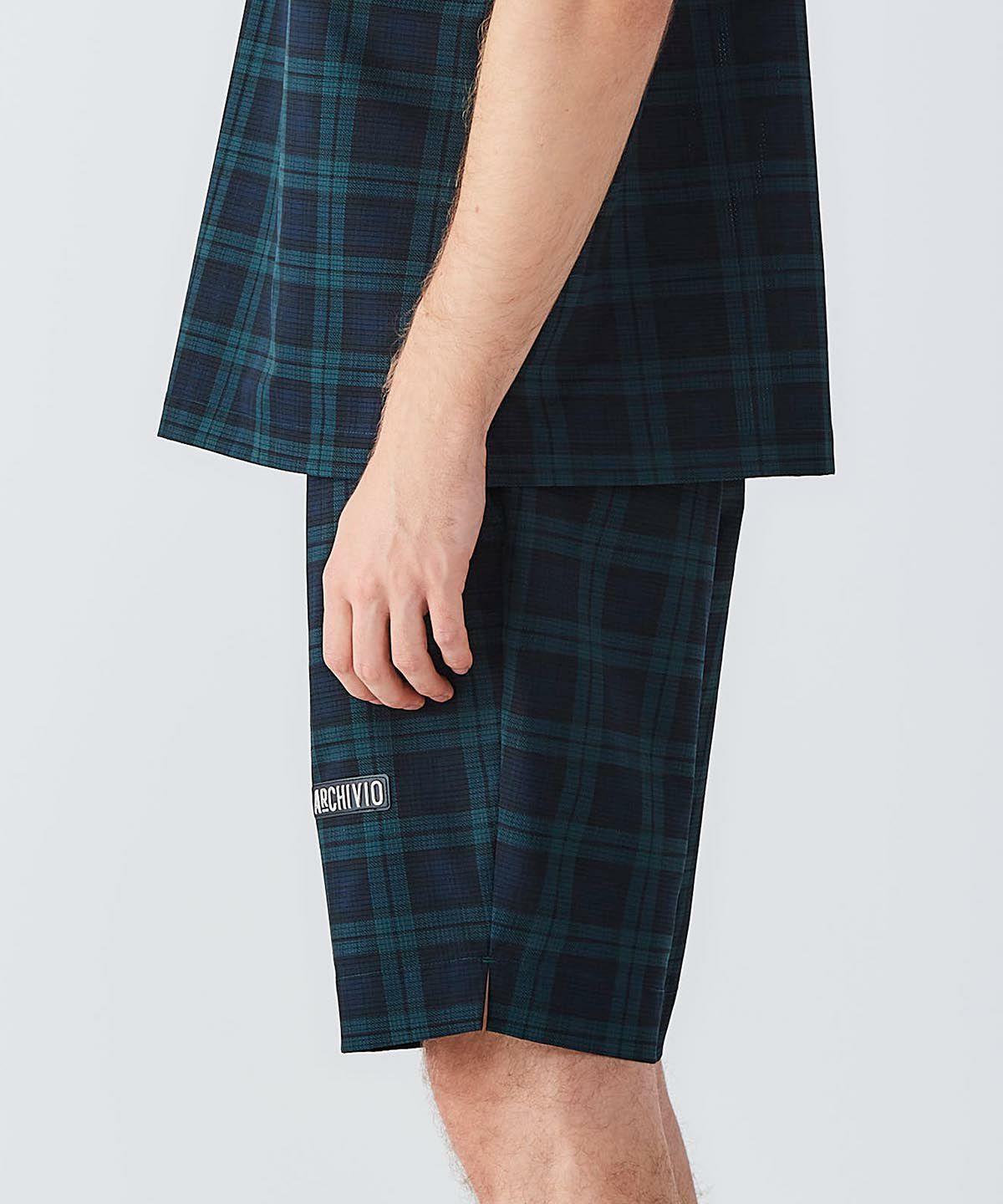 モデル着用画像（グリーン）