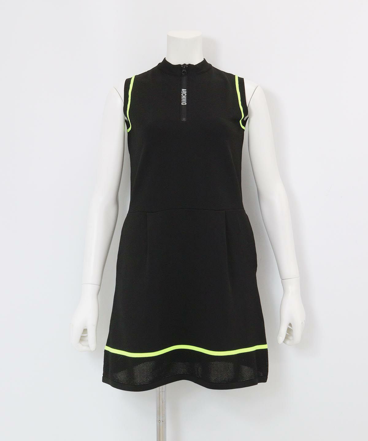 部分メッシュノースリニットワンピース（ブラック）