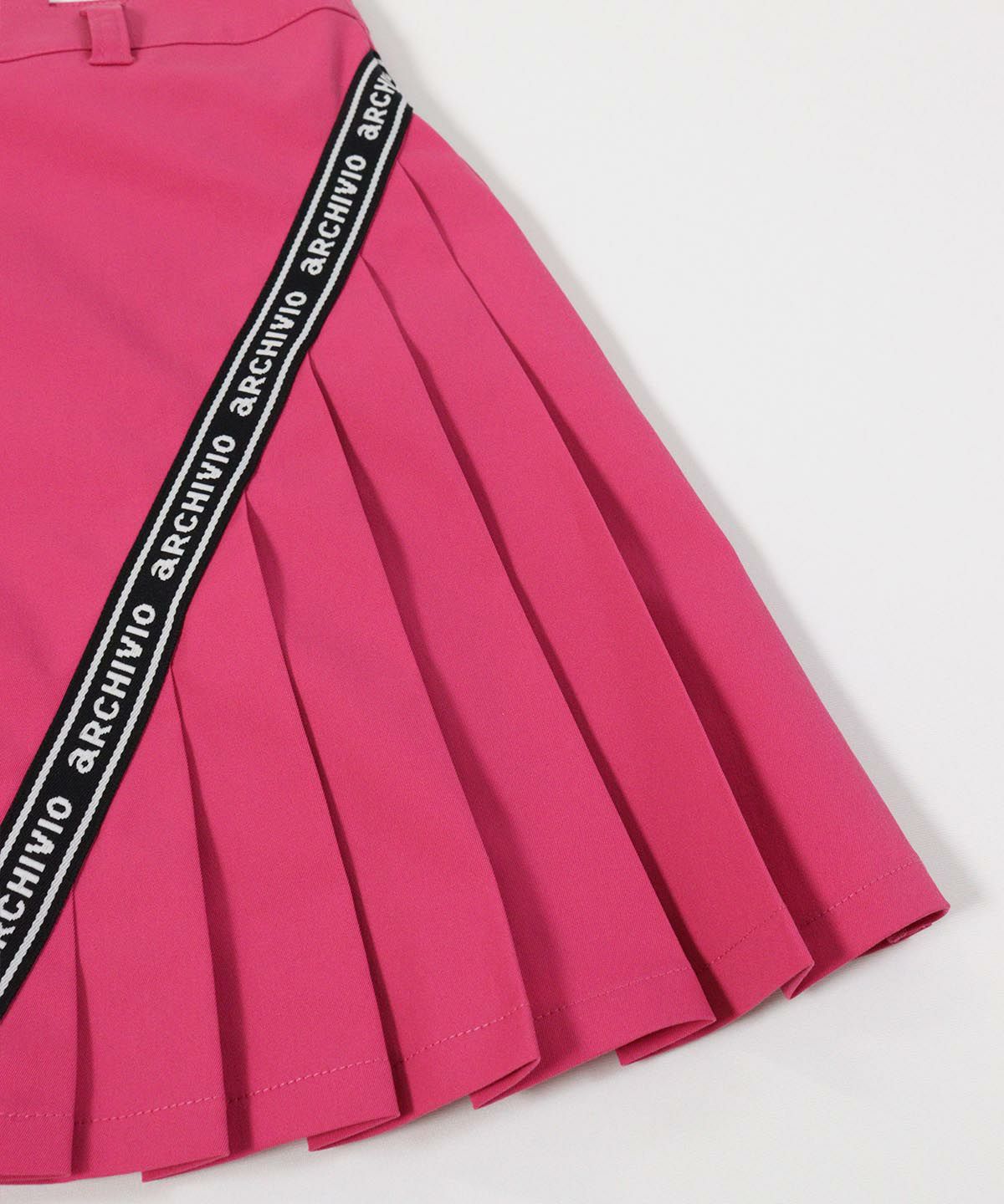 プリーツ部分（ピンク）