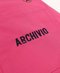 ロゴデザイン部分（ピンク）