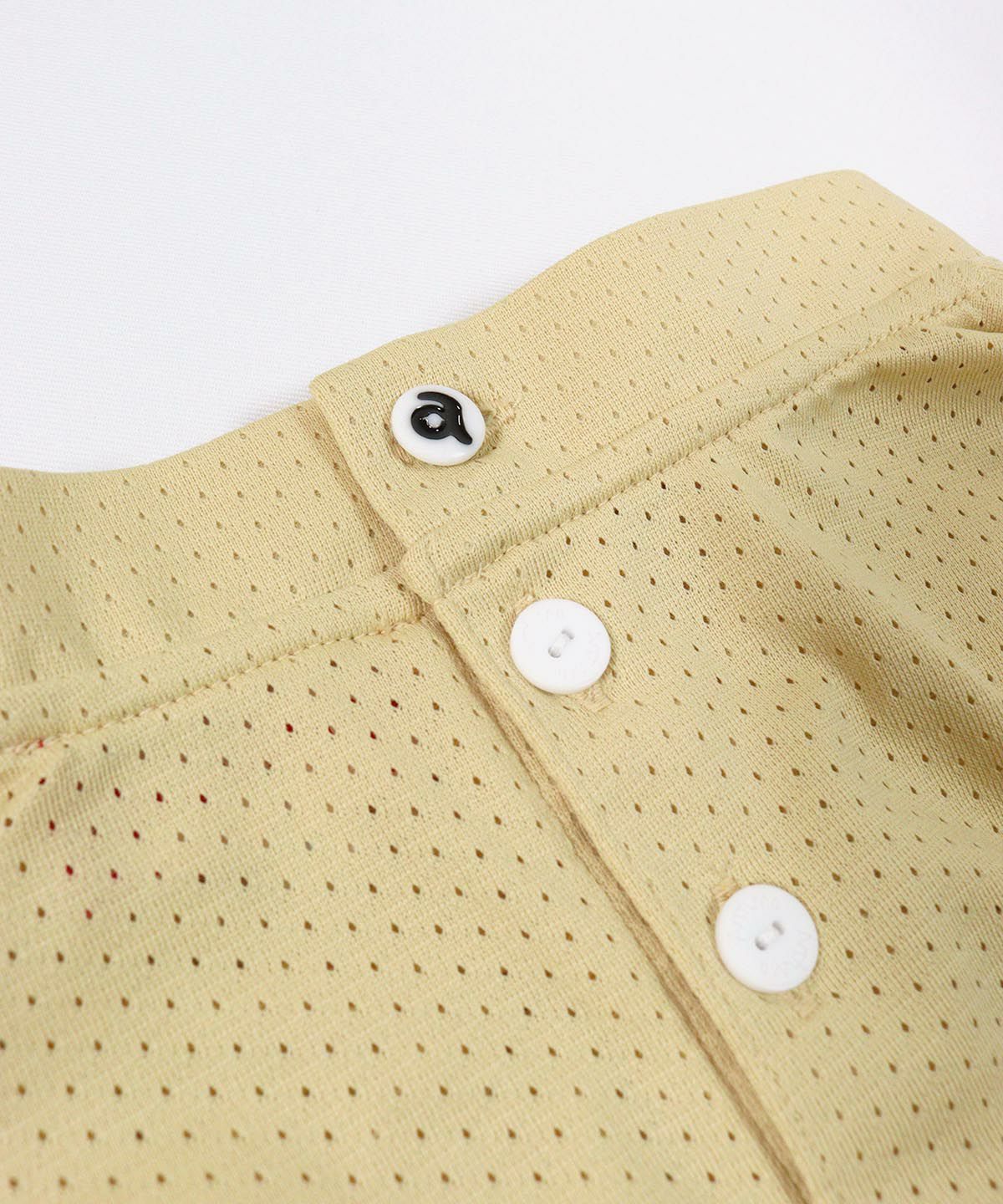 後ろ首元ボタンアップ(ベージュ)