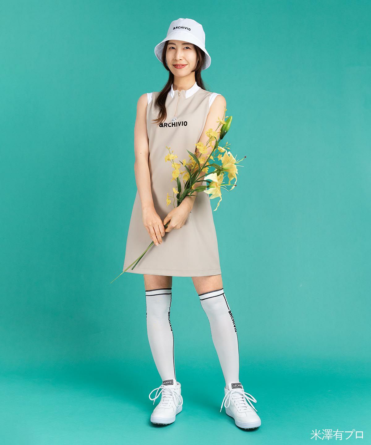 モデル着用画像（ベージュ）