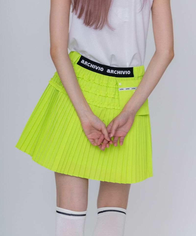 モデル着用画像（ライトグリーン）