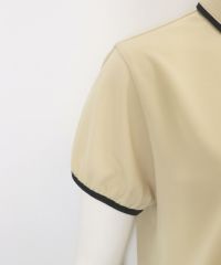 肩周り(ベージュ)