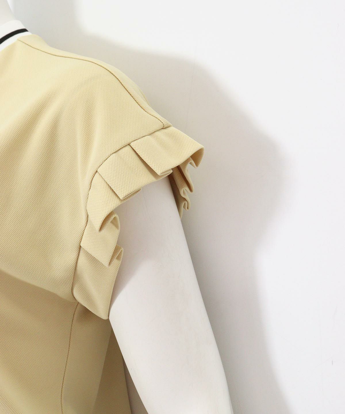 袖口(ベージュ)