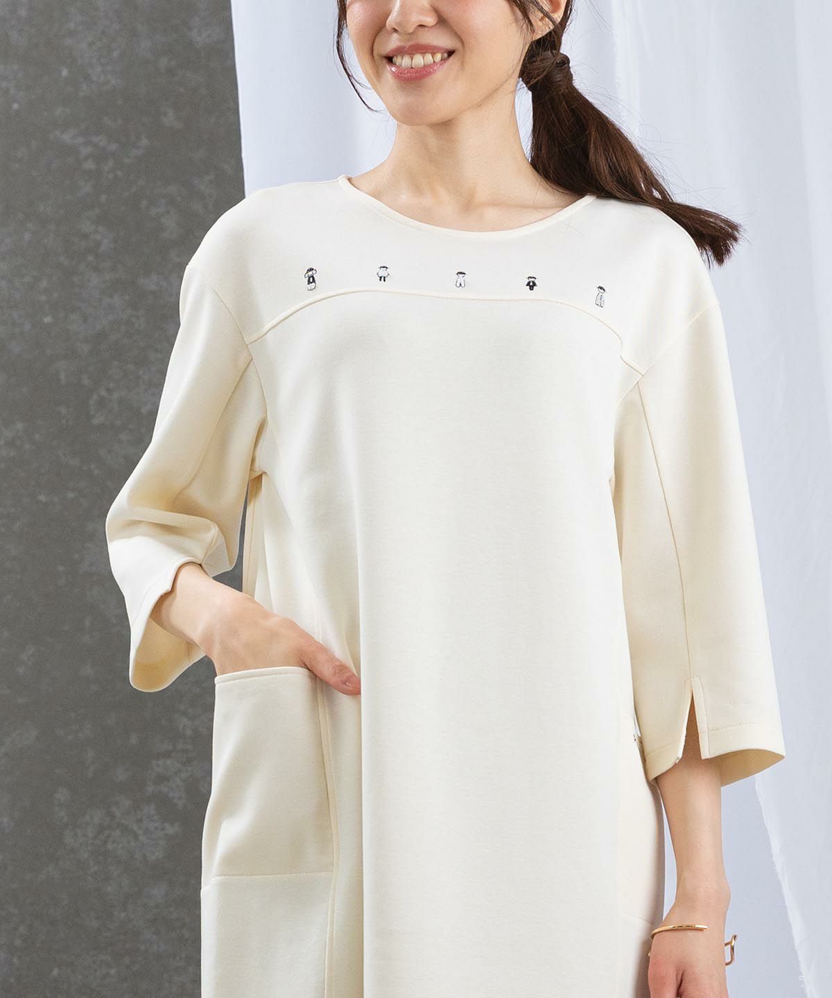 モデル着用画像（ホワイト）