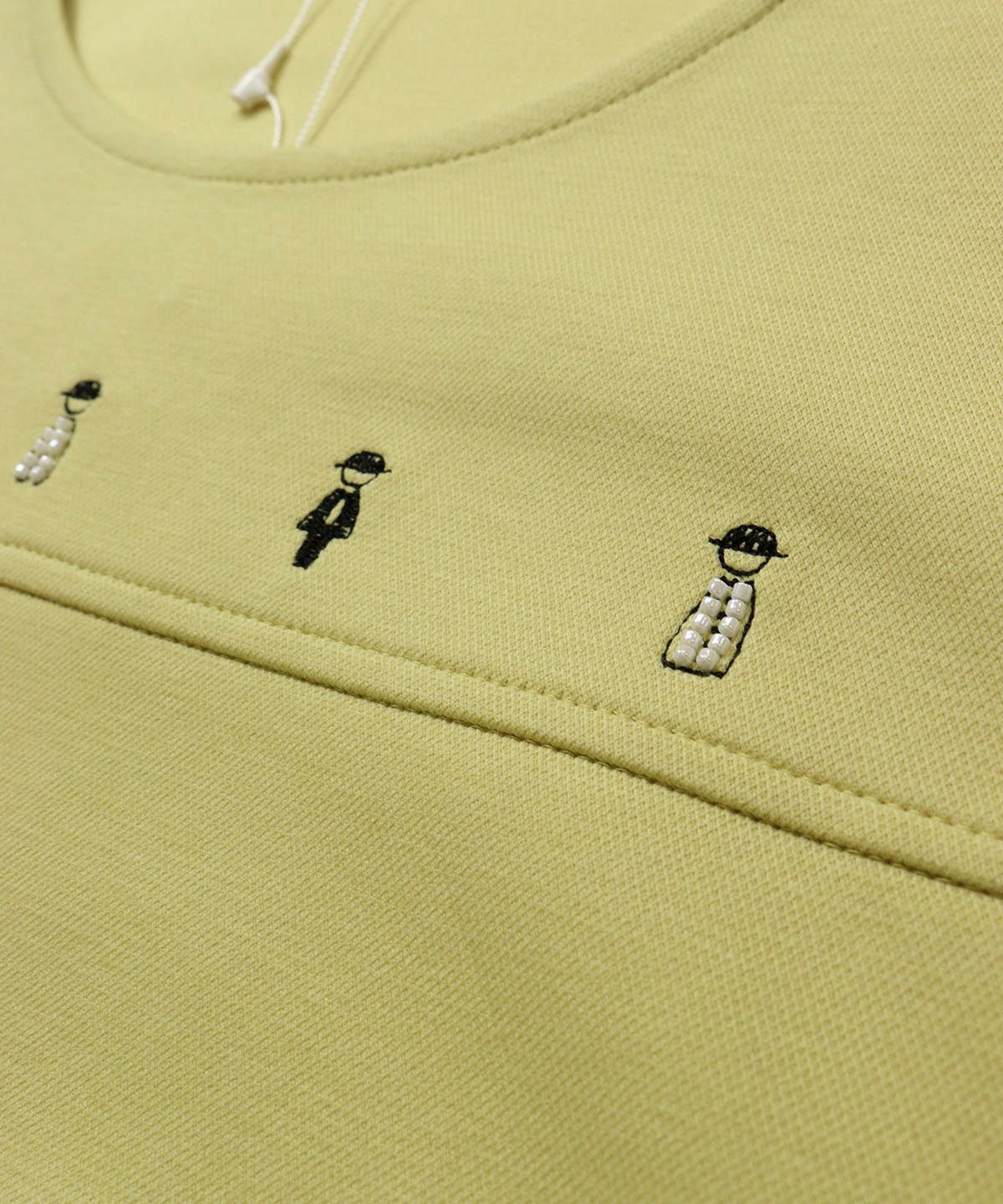 デザイン部分（イエロー）