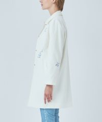 モデル着用画像（ホワイト）