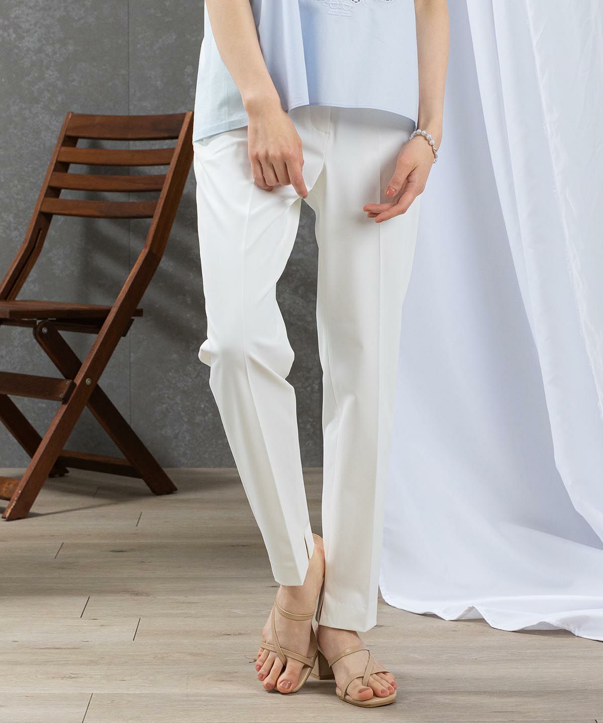 モデル着用画像(ホワイト)